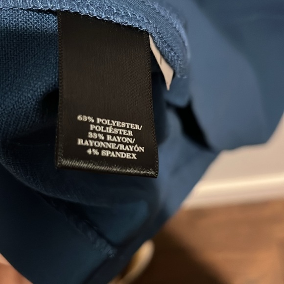 LOFT size 8 petite dress worn a couple of times - Picture 4 of 4